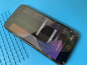 Iphonese３液晶故障の画面交換修理 新潟市 スマホ修理